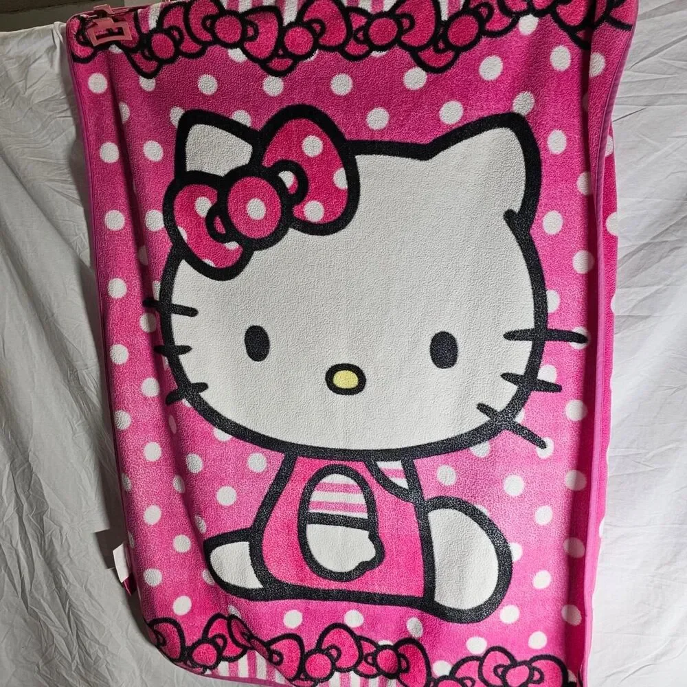 2015 hello kitty fleece polka dot pink blanket